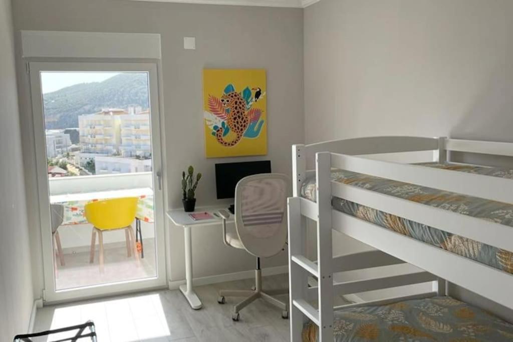 *Sea View* New 3 Bedroom Apt With Free Parking Сесимбра Екстериор снимка